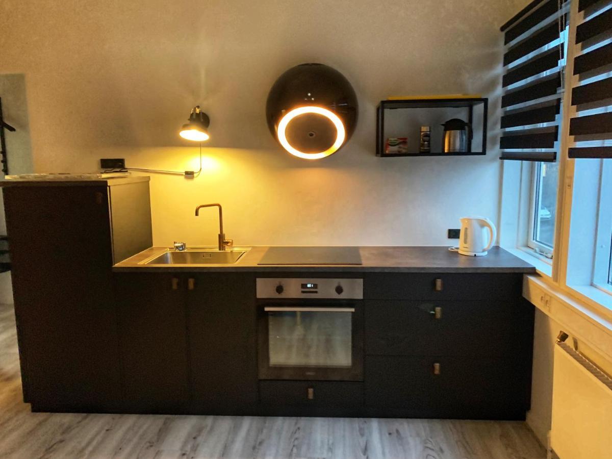 Broncks Apartment 1 - Modern 2-Bedroom In The Heart Of 托尔斯港 外观 照片